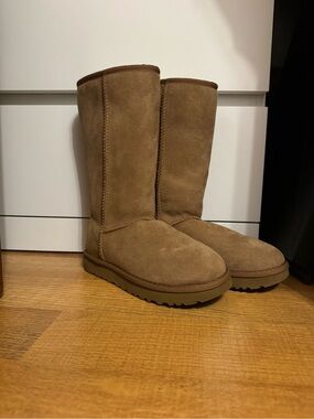 Women’s Classic Tall II UGG Boots